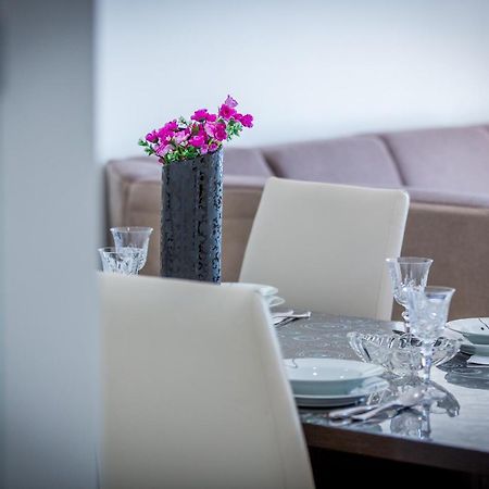 Apartment Luni Локва-Рогозниця Екстер'єр фото