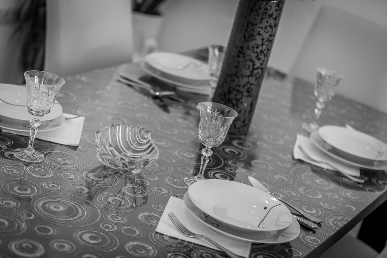 Apartment Luni Локва-Рогозниця Екстер'єр фото