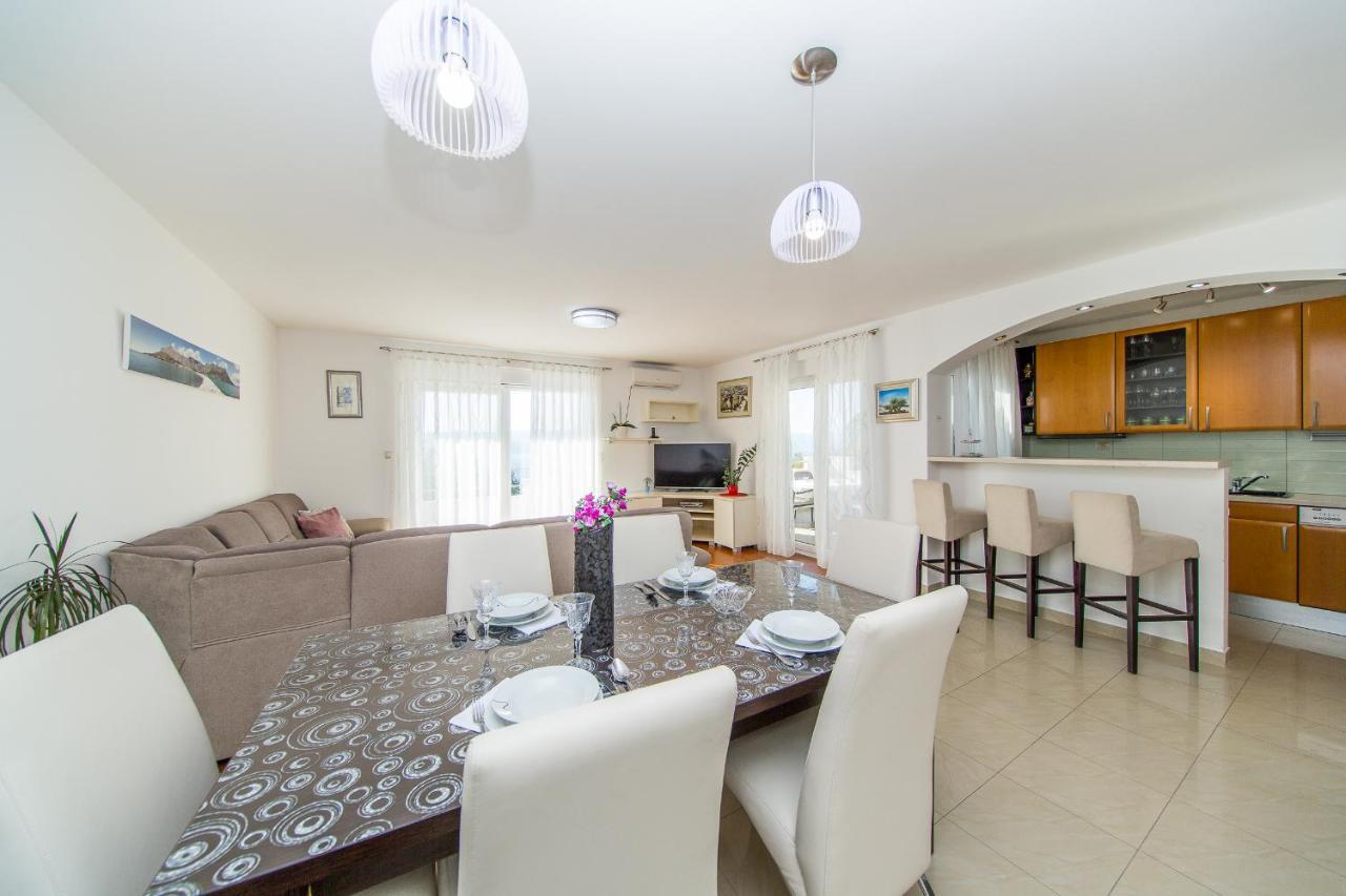 Apartment Luni Локва-Рогозниця Екстер'єр фото